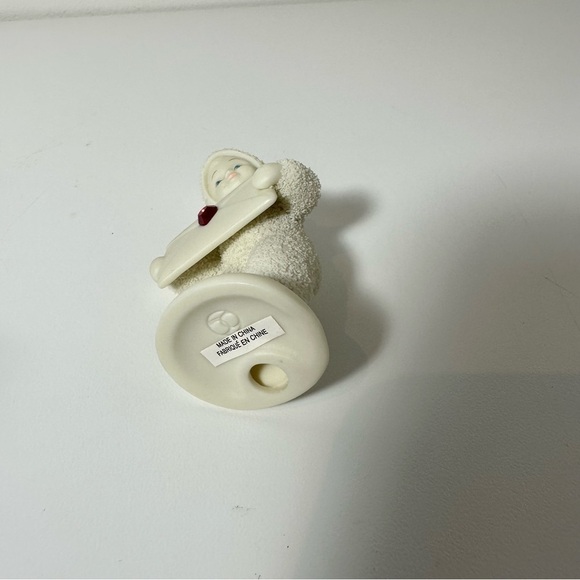 DEPARTMENT 56 SNOW BABY HOLDING ENVELOPE WITH RED HEART JEWEL BIRTHSTONE - Picture 8 of 9